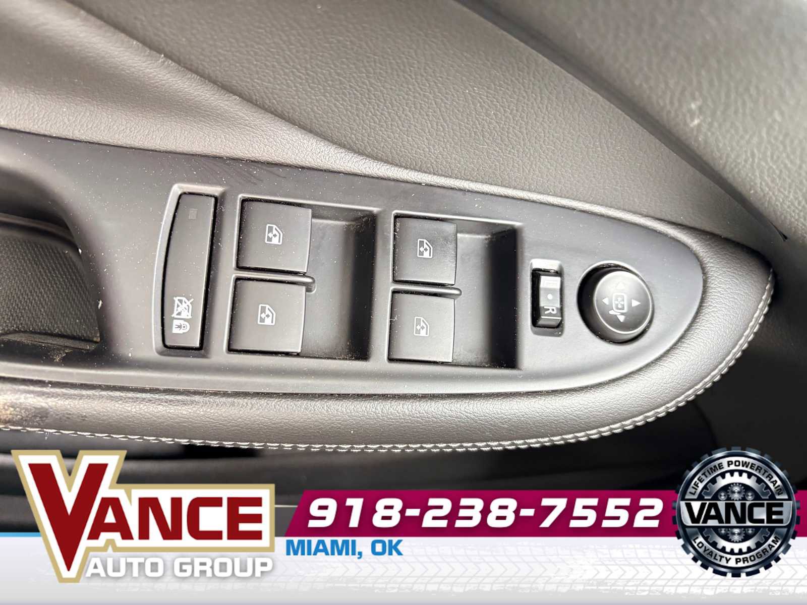 Used 2020 Buick Envision Premium w/ Driver Confidence Package AWD/4WD image 29