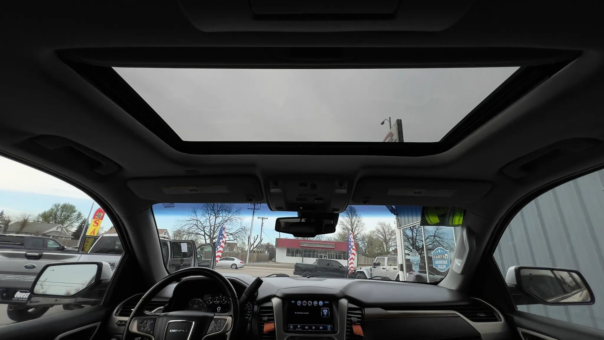 Used 2020 GMC Yukon XL Denali w/ Open Road Package image 51