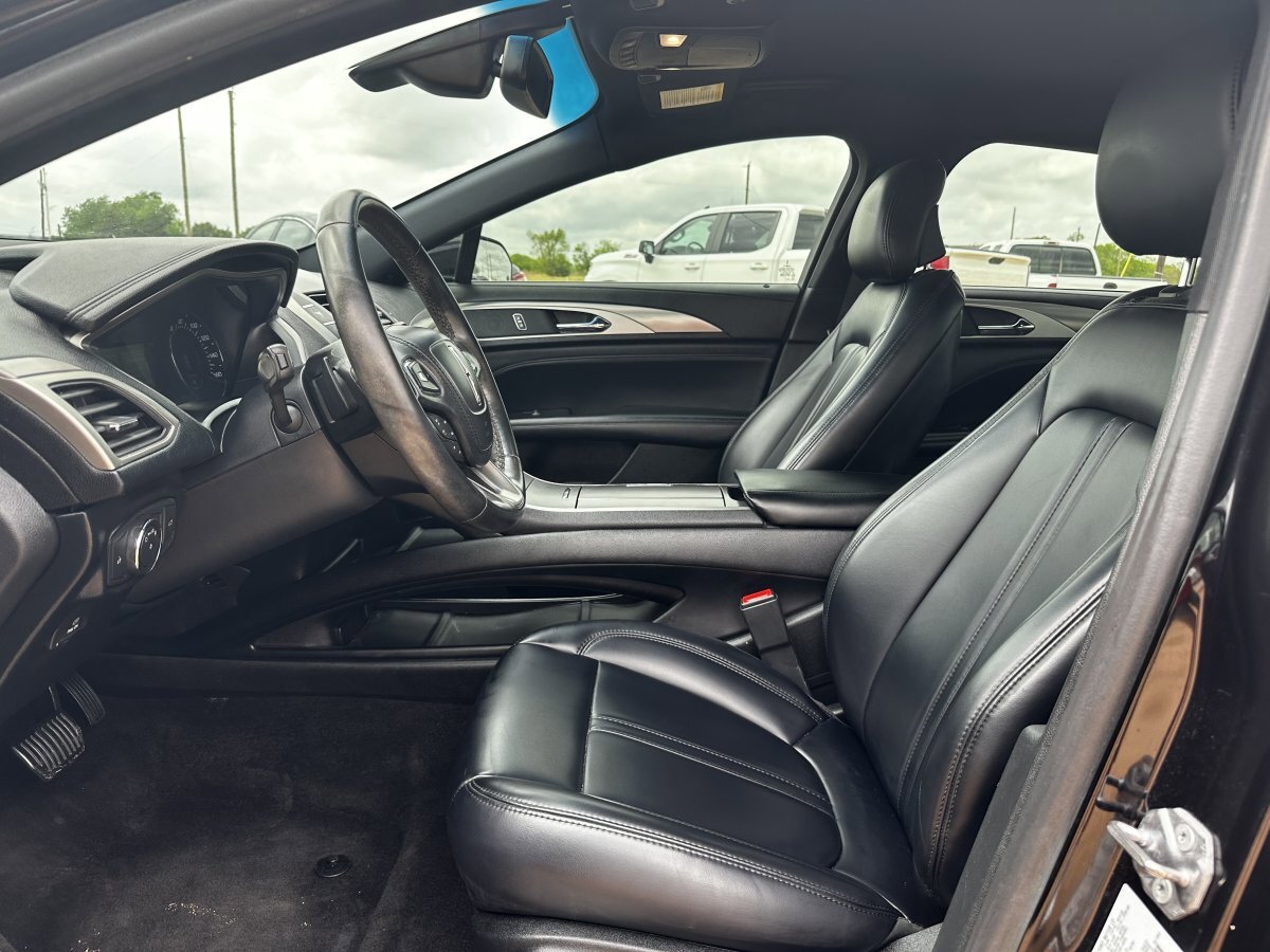 Used 2019 Lincoln MKZ Premiere image 12