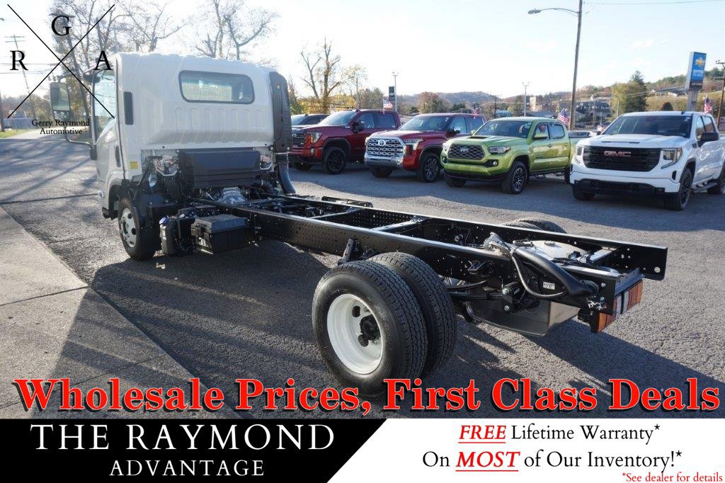 New 2025 Chevrolet Low Cab Forward 4500 XD RWD image 4