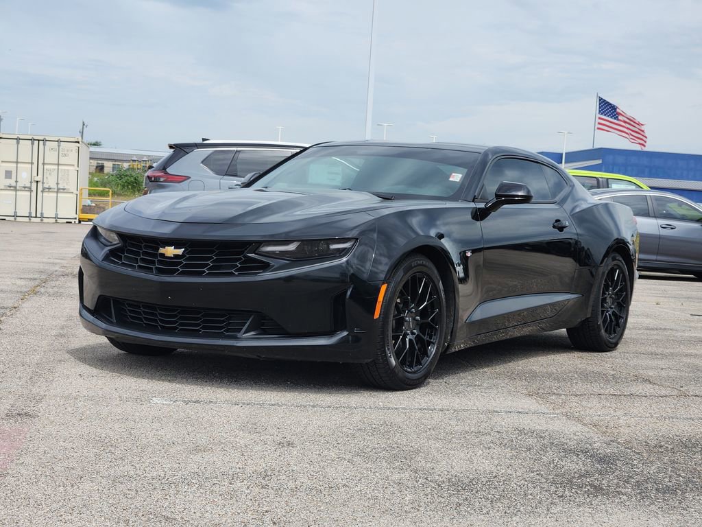 Used 2020 Chevrolet Camaro LS RWD image 2