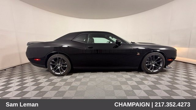 Used 2023 Dodge Challenger R/T Scat Pack RWD image 2