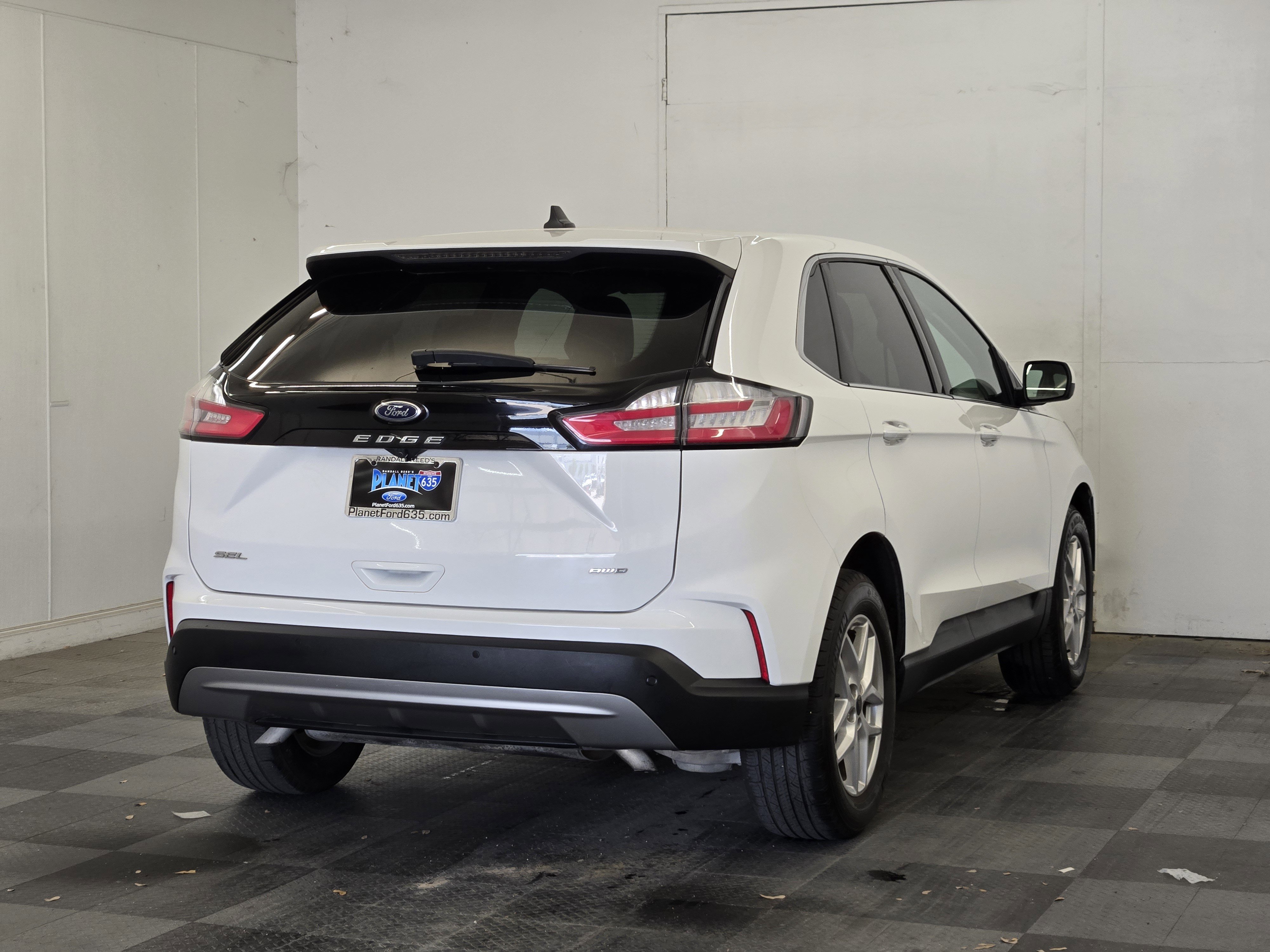 Certified 2023 Ford Edge SEL image 5