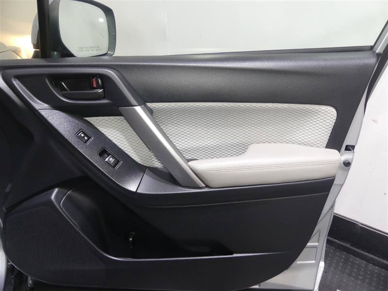 Used 2018 Subaru Forester 2.5i Premium AWD/4WD image 19