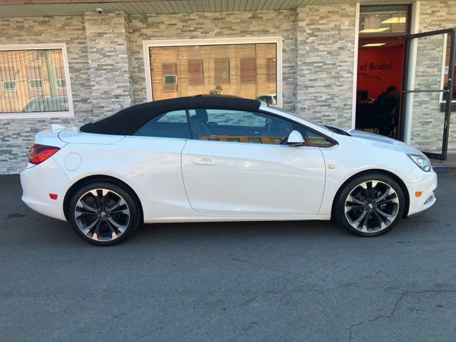 Used 2019 Buick Cascada Premium FWD image 4