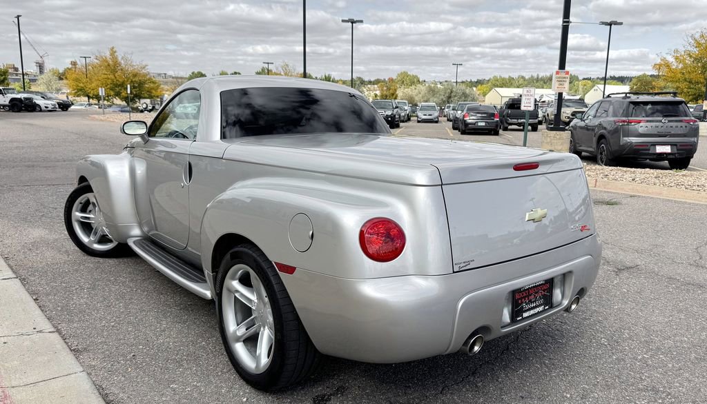 Used 2004 Chevrolet SSR Base w/ Preferred Equipment Group image 7
