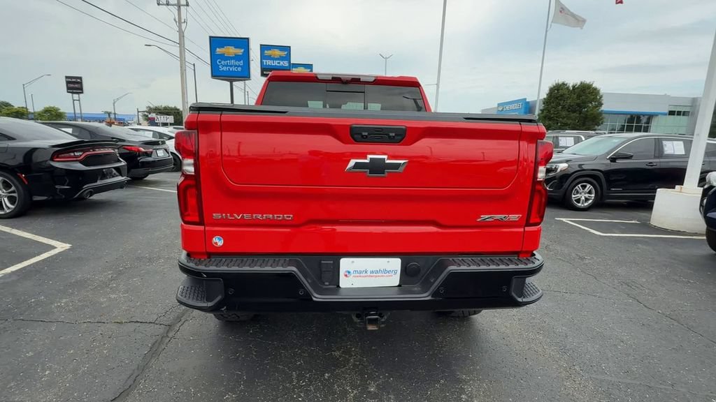 Used 2024 Chevrolet Silverado 1500 ZR2 w/ Technology Package AWD/4WD image 7