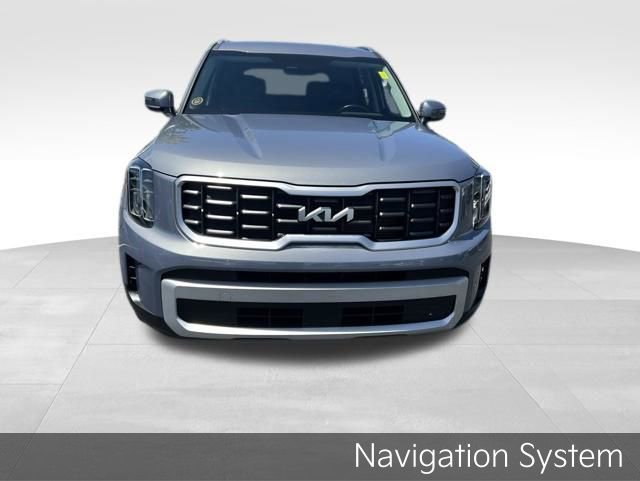 Used 2024 Kia Telluride S FWD image 3