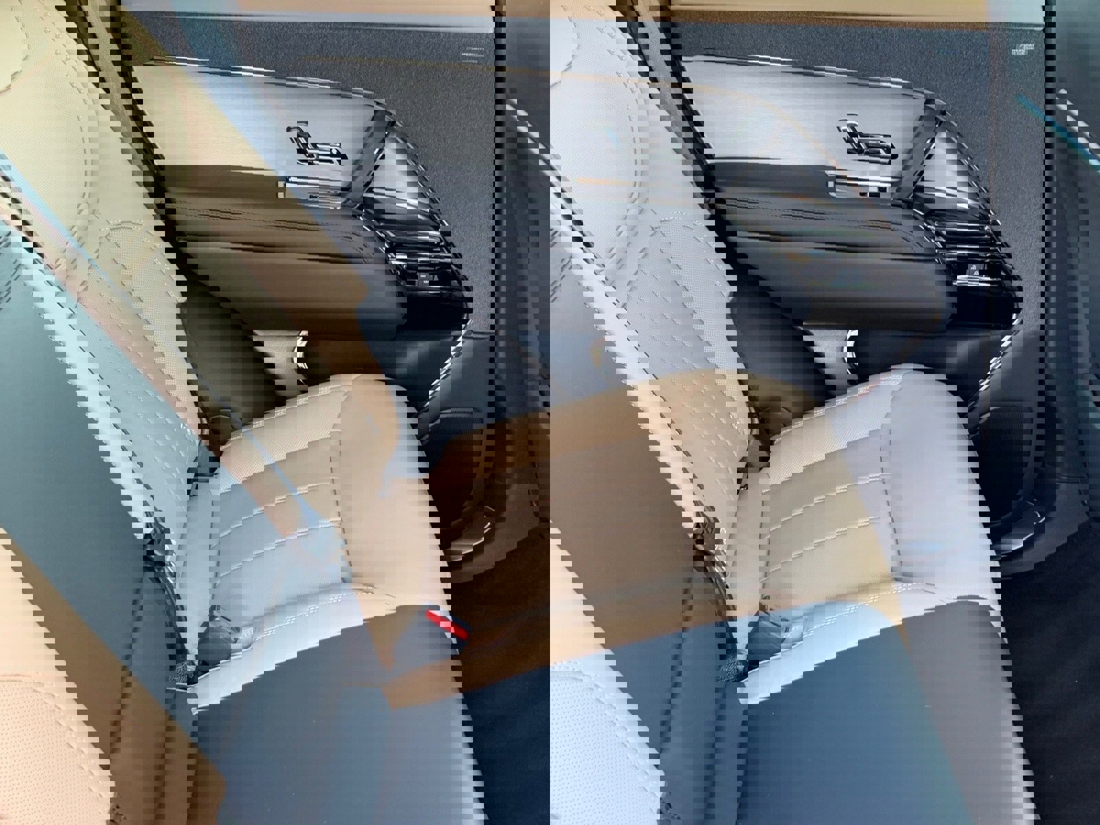 Used 2024 Land Rover Range Rover Sport Dynamic SE image 11