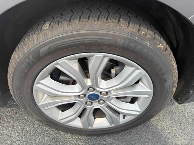 Used 2022 Ford Edge Titanium AWD/4WD image 25