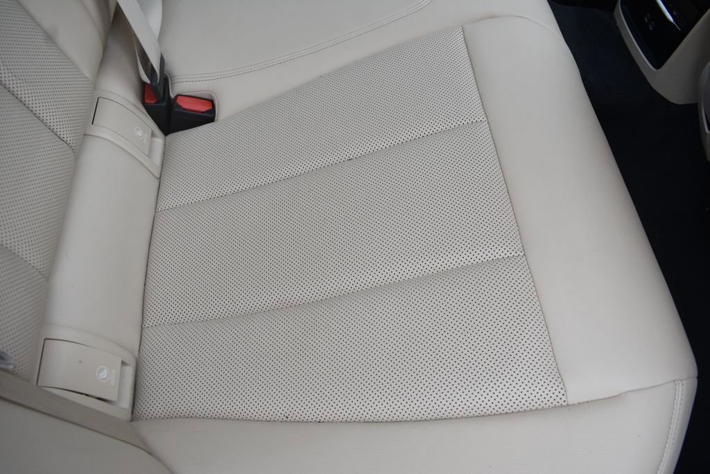 Used 2022 BMW 330e 330e iPerformance image 27