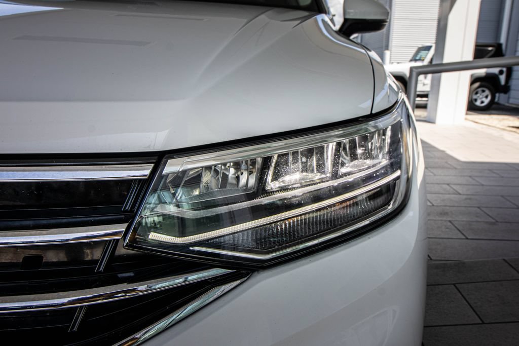 Certified 2024 Volkswagen Tiguan S FWD image 8