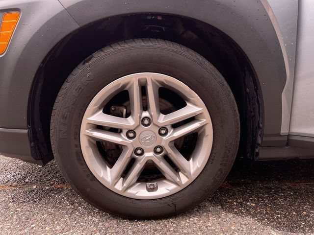 Used 2021 Hyundai Kona SE FWD image 30