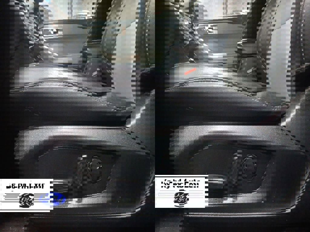 Certified 2023 Ford Explorer XLT w/ Equipment Group 202A image 17