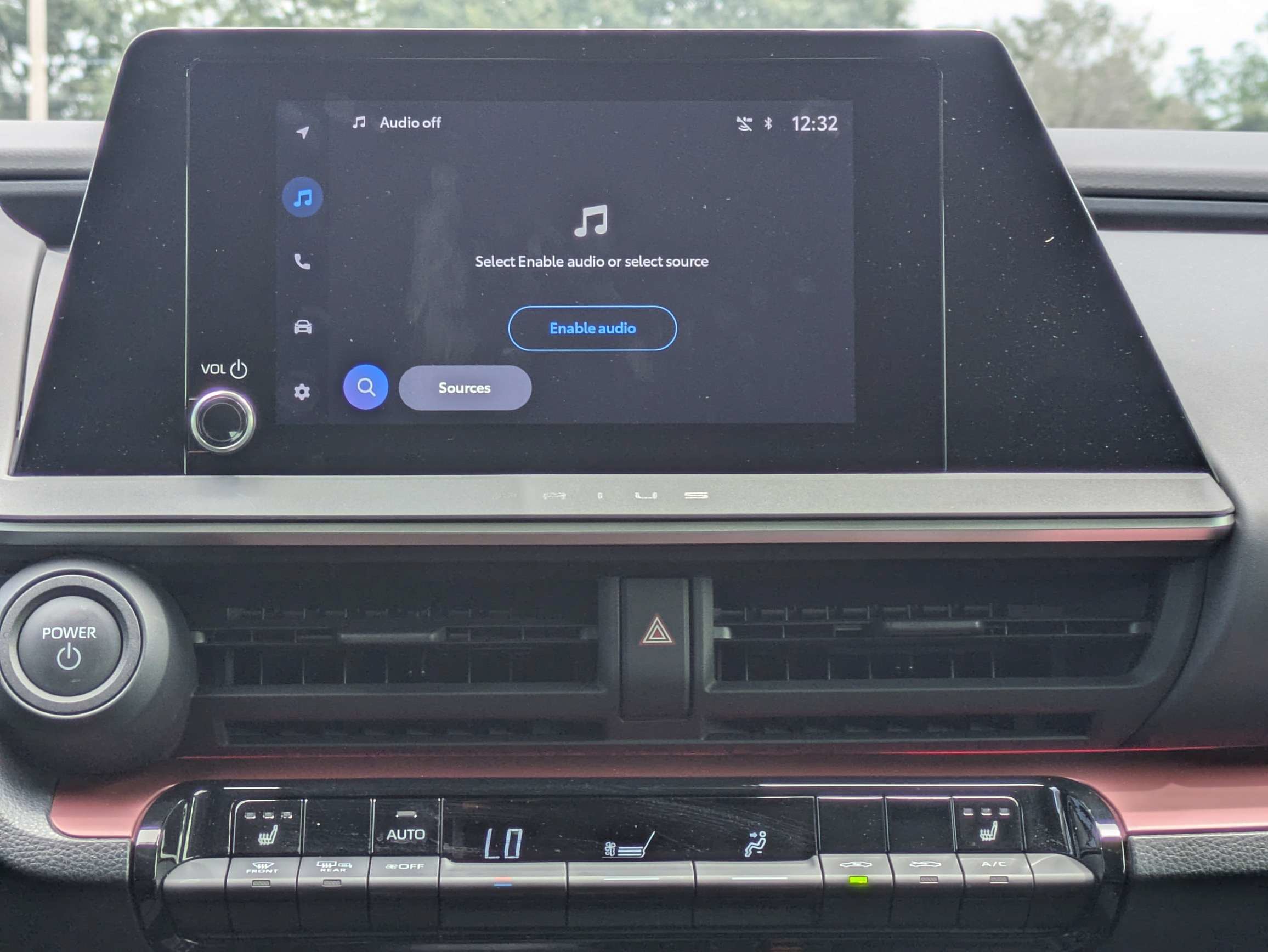 Used 2024 Toyota Prius Prime FWD image 18