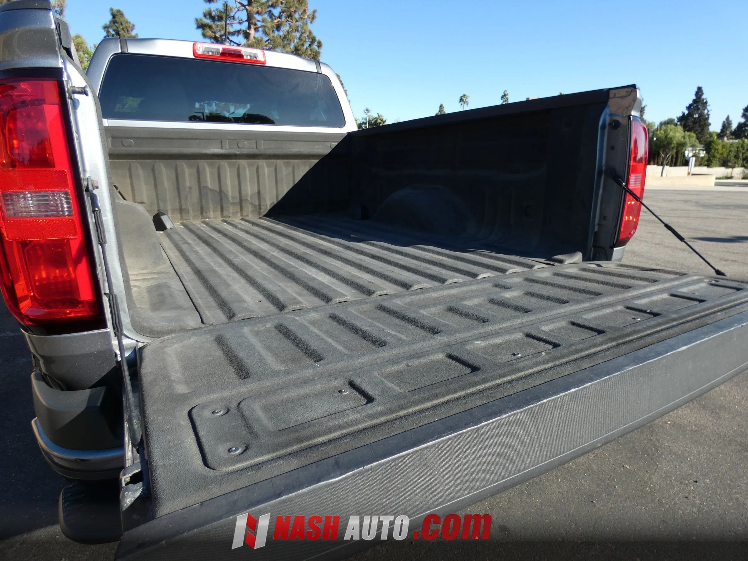 Used 2018 Chevrolet Colorado LT RWD image 11