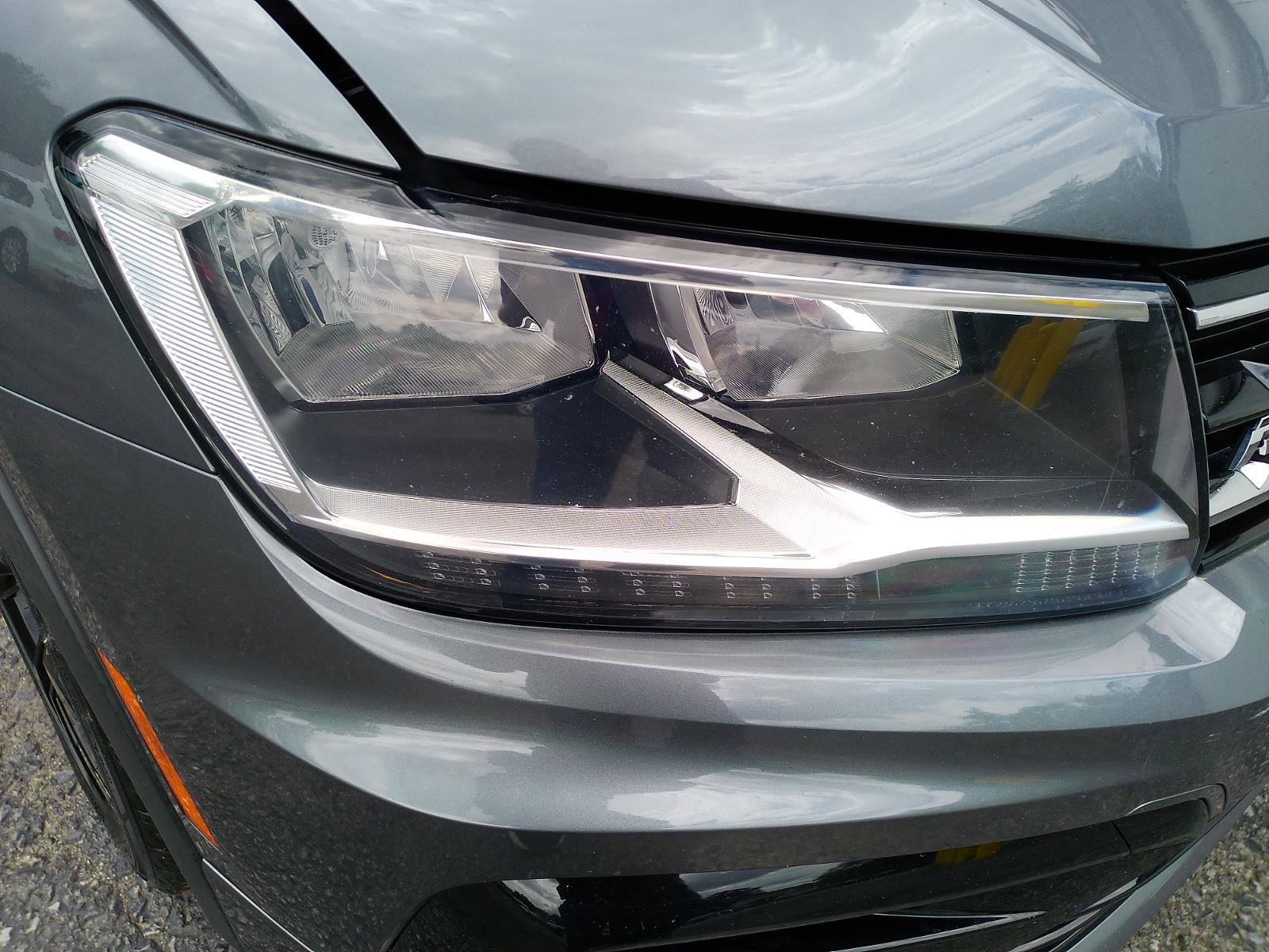 Used 2021 Volkswagen Tiguan SE R-Line AWD/4WD image 41