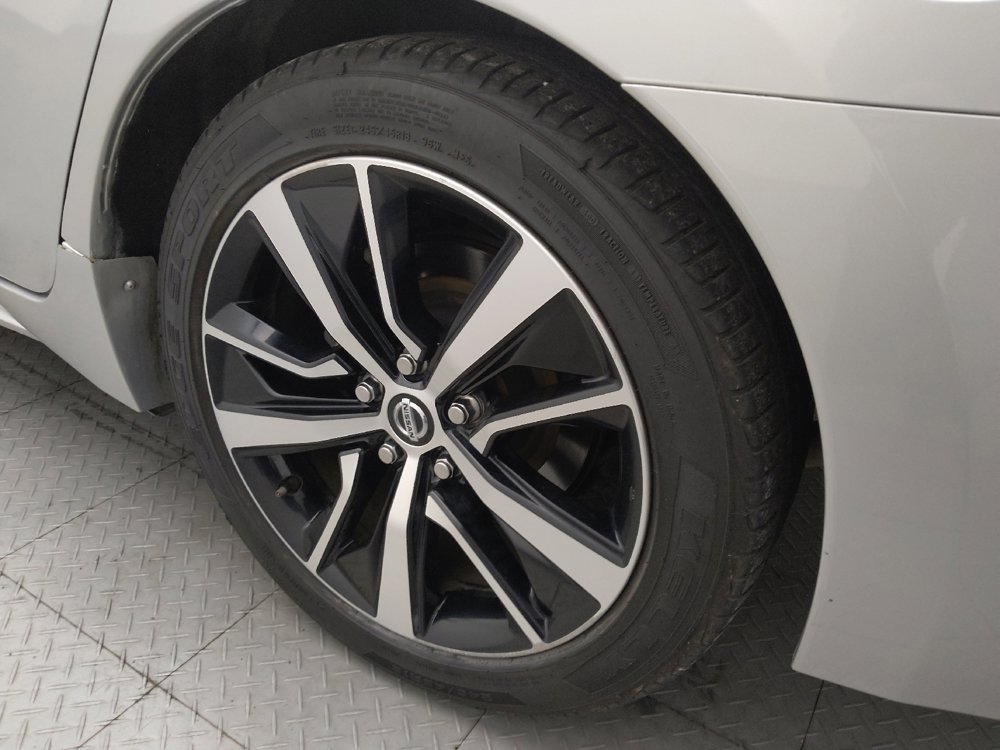 Used 2022 Nissan Maxima SV w/ Floor Mat Group image 31