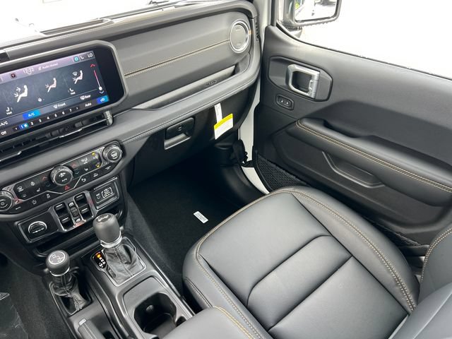 New 2027 Jeep Wrangler Unlimited Sahara AWD/4WD image 33