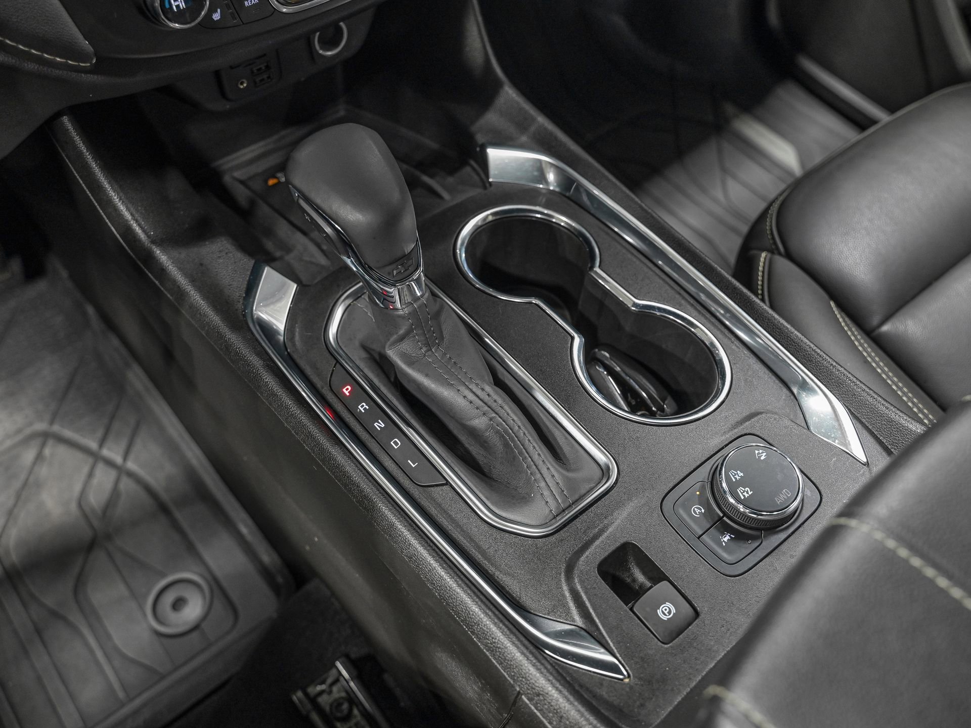 Used 2023 Chevrolet Traverse LT w/ LT Premium Package image 23