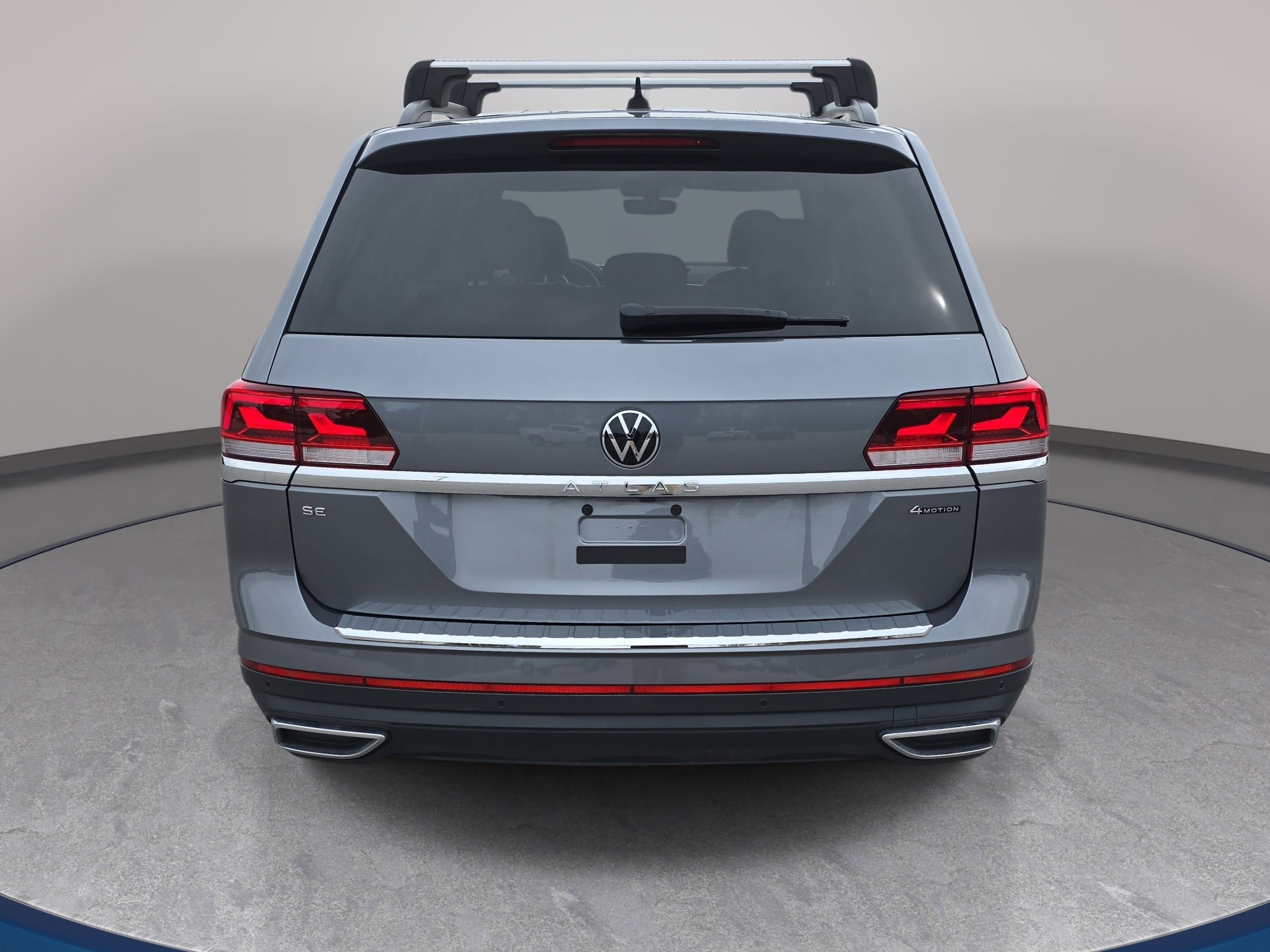 Used 2023 Volkswagen Atlas SE w/ Black Wheel Package AWD/4WD image 6