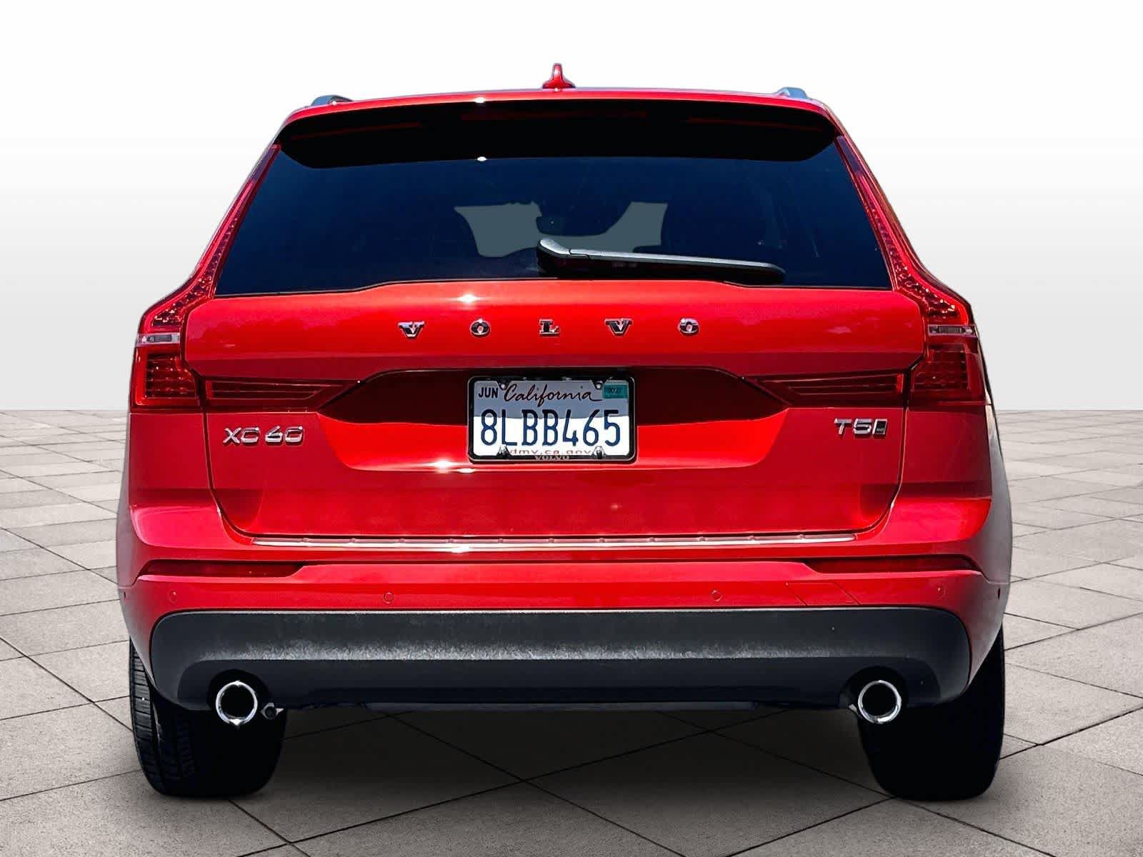Used 2019 Volvo XC60 T5 Momentum w/ Multimedia Package AWD/4WD image 7