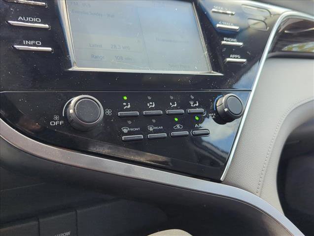 Used 2018 Toyota Camry LE image 20