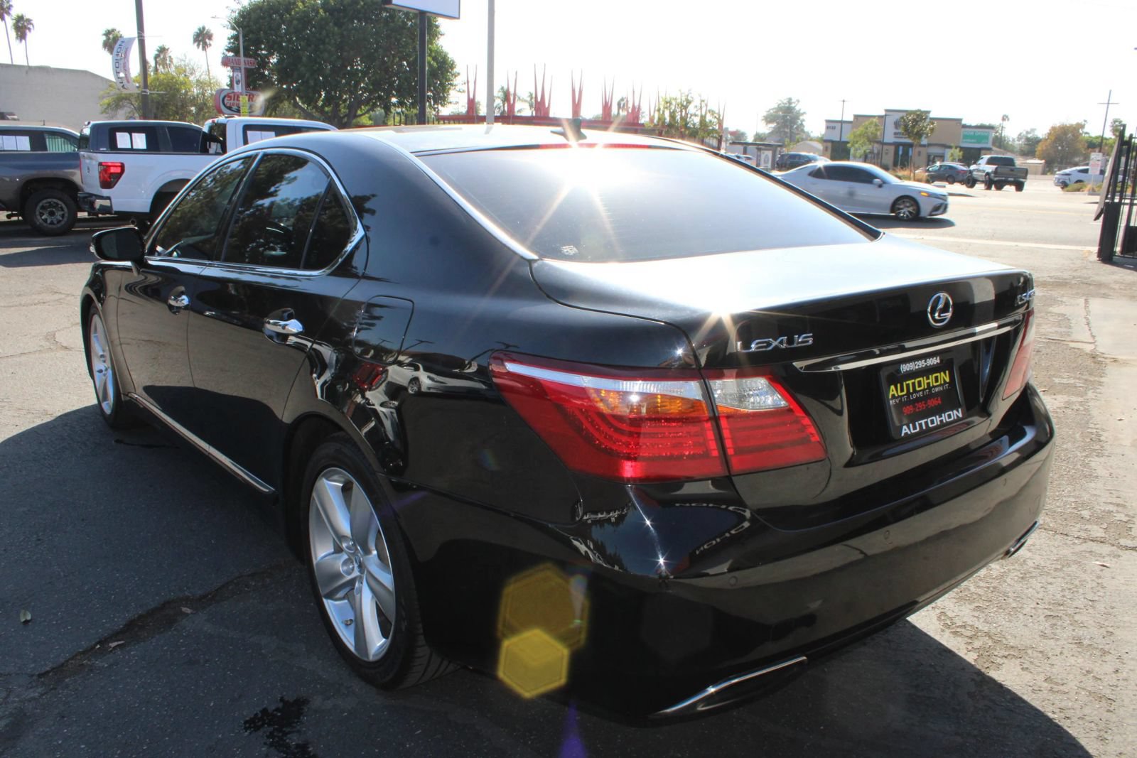 Used 2010 Lexus LS 460 RWD image 40