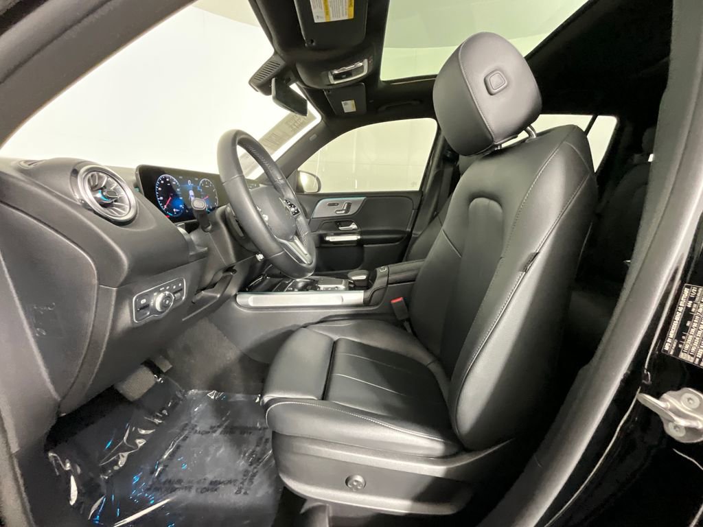Used 2022 Mercedes-Benz GLB 250 image 19