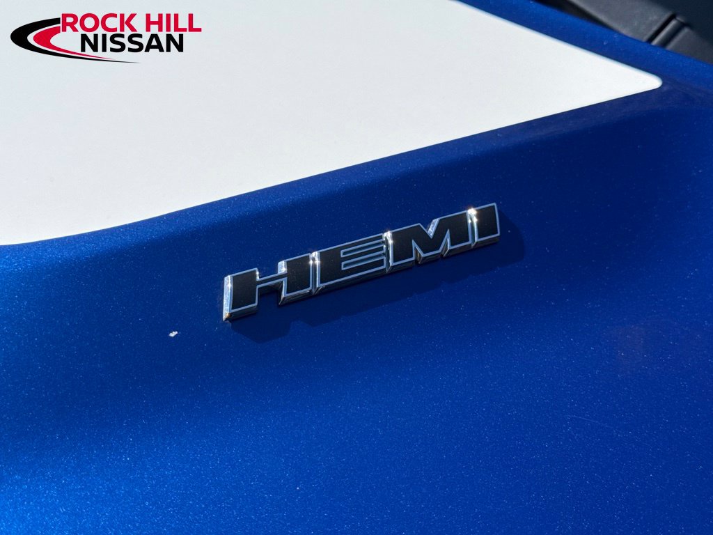Used 2012 Dodge Challenger R/T RWD image 32