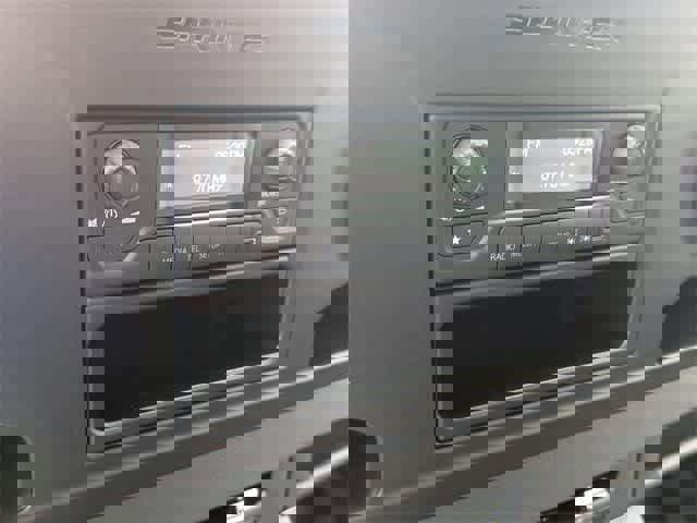 Used 2025 Mercedes-Benz Sprinter 2500 image 18