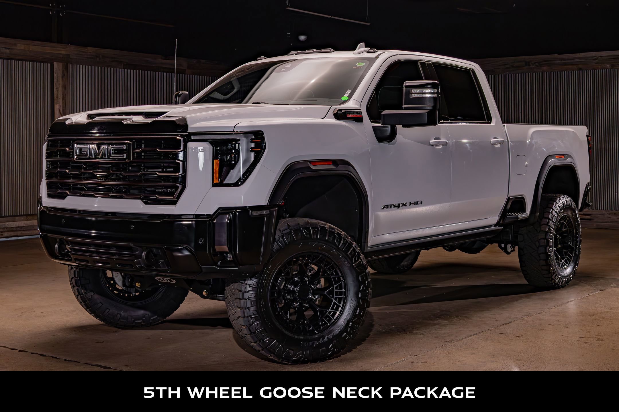 Used 2024 GMC Sierra 2500 AT4X AWD/4WD image 5