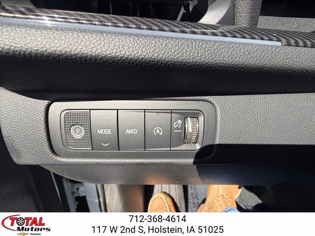 New 2027 Chevrolet Traverse Z71 w/ Driver Confidence Package AWD/4WD image 17