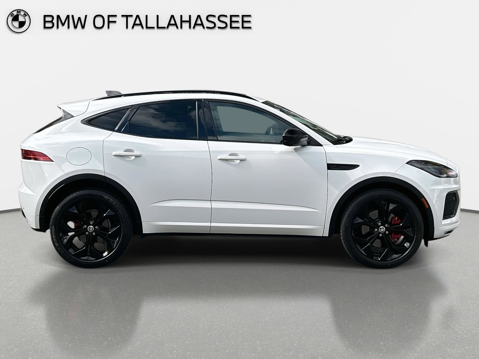 Used 2024 Jaguar E-PACE R-Dynamic SE image 4