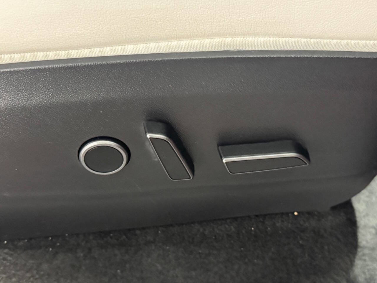 Used 2021 Tesla Model Y Long Range image 18