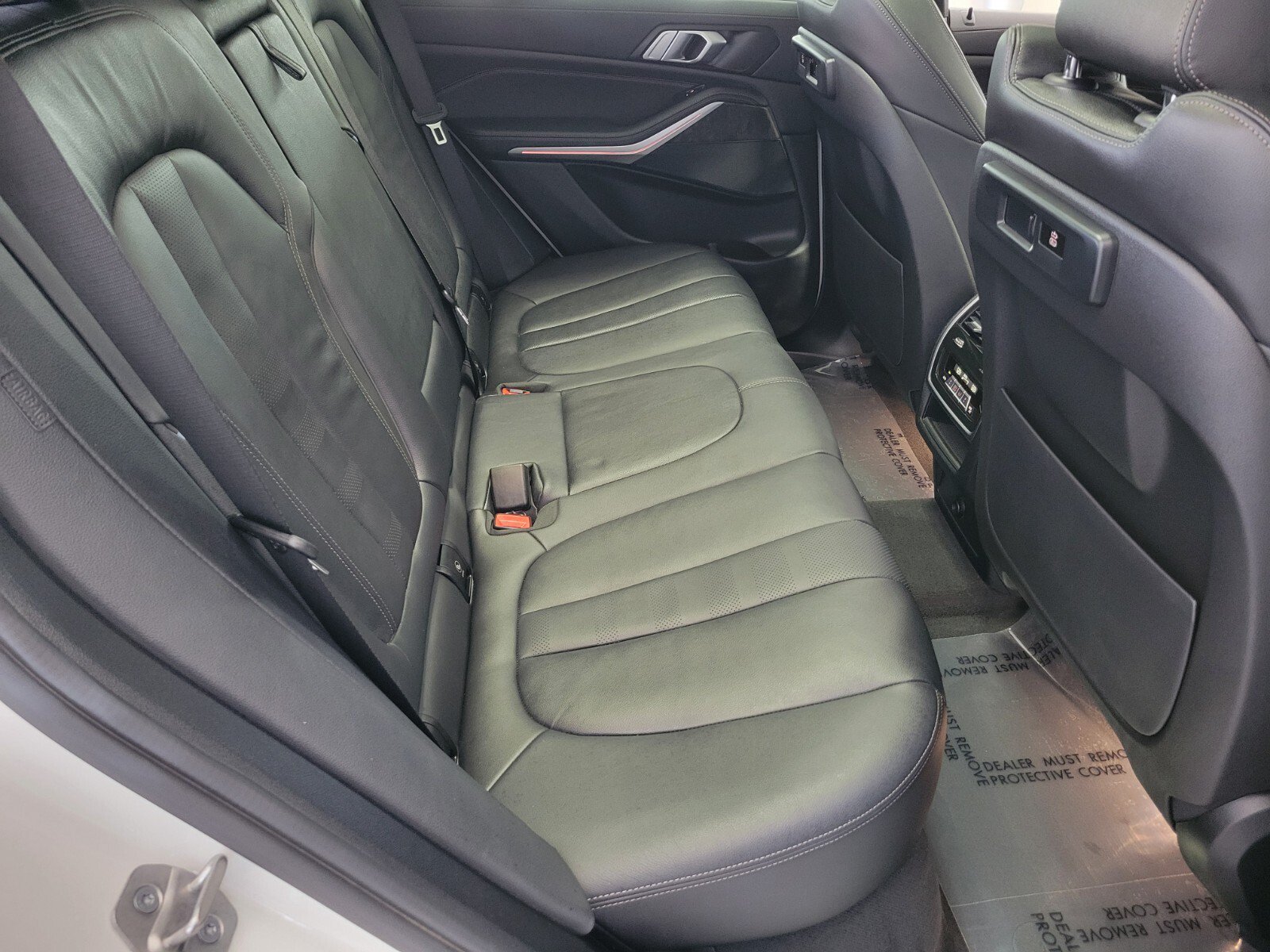 Used 2022 BMW X5 sDrive40i w/ M Sport Package RWD image 16