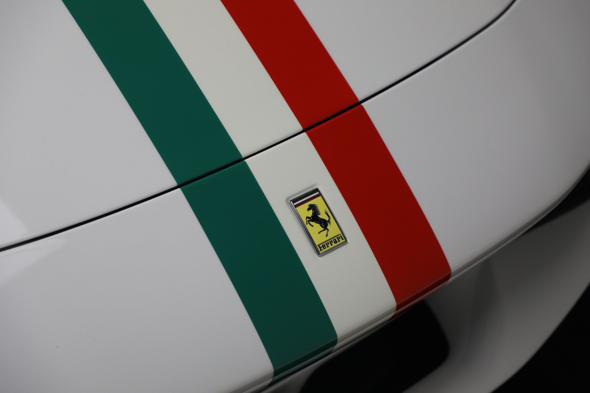 Certified 2025 Ferrari 296 GTS RWD image 31
