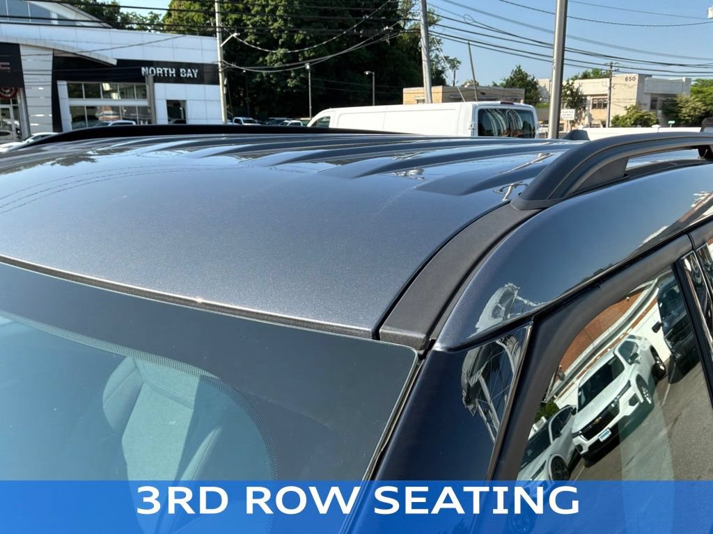 Used 2025 Ford Explorer Active AWD/4WD image 21