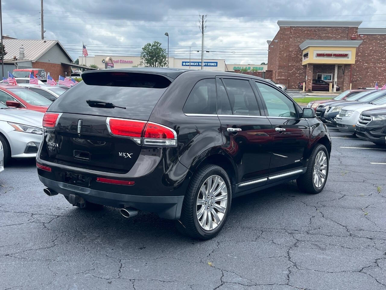 Used 2013 Lincoln MKX FWD image 5