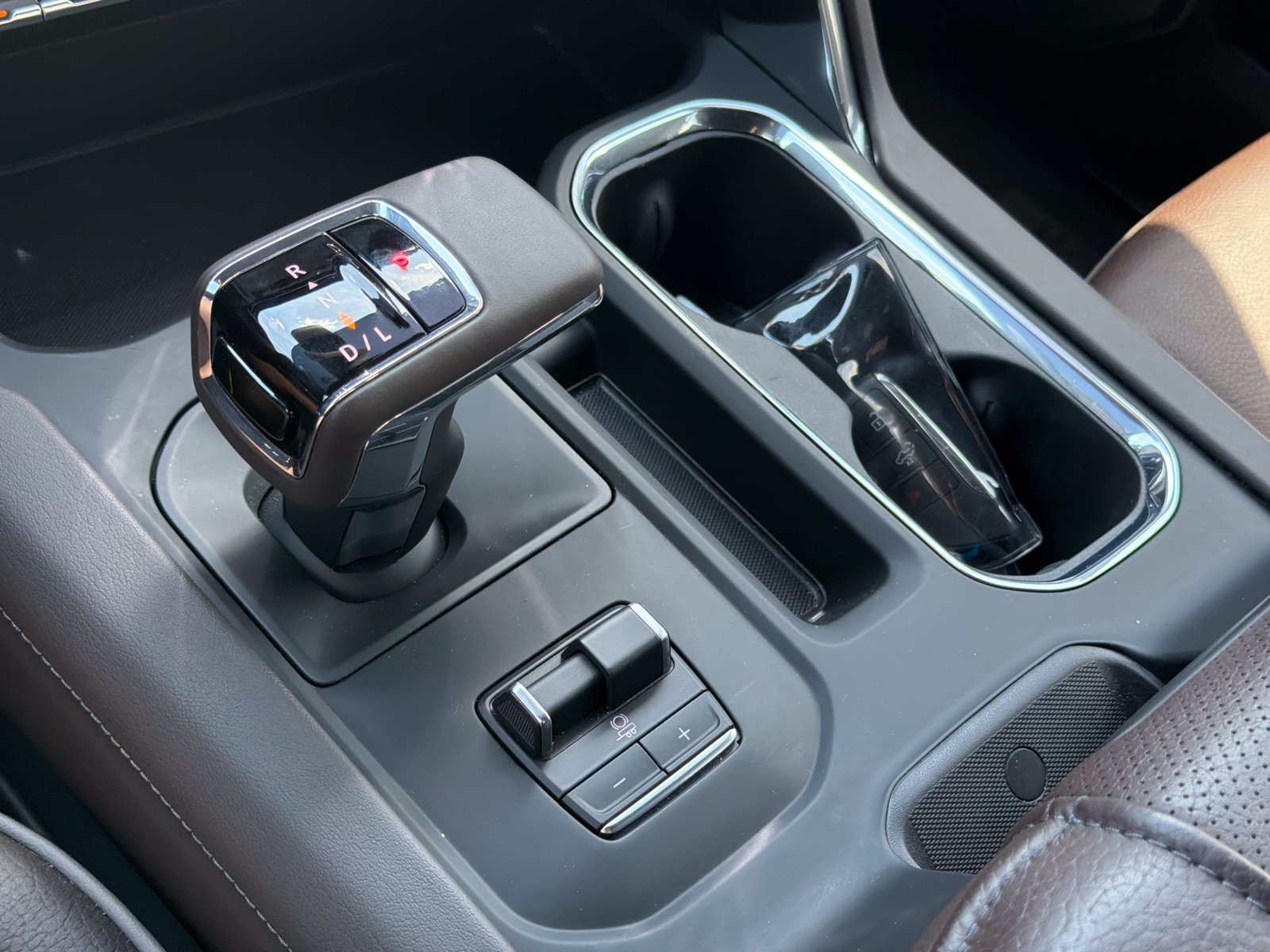 Used 2025 GMC Sierra 1500 Denali AWD/4WD image 26