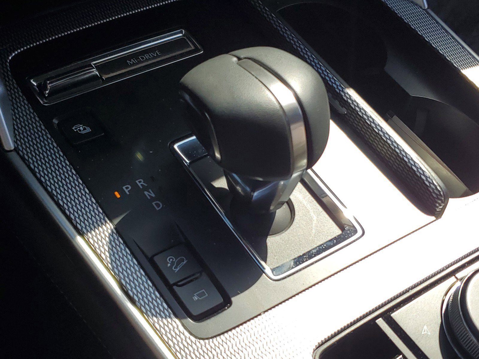 Used 2025 MAZDA CX-70 Plug-In Hybrid w/ Premium Plus image 30