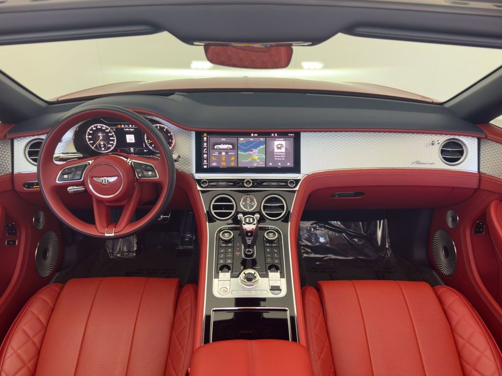 Used 2023 Bentley Continental GT Azure image 33