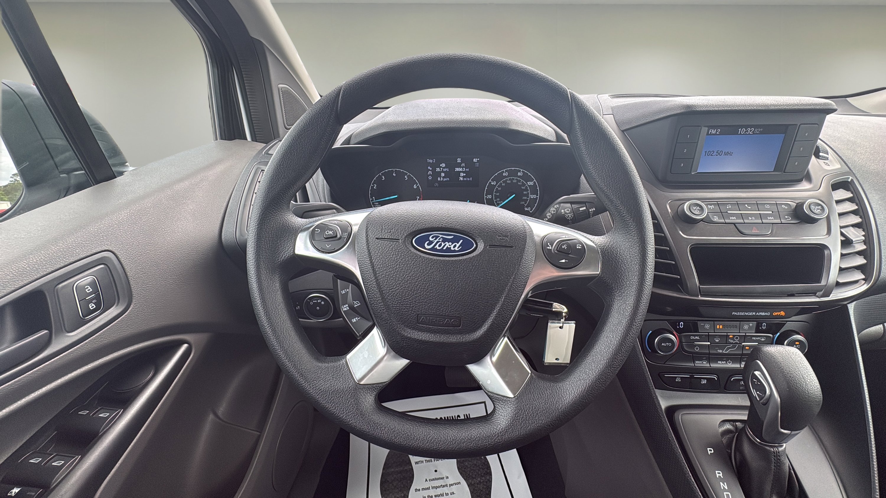 Used 2023 Ford Transit Connect XL image 10