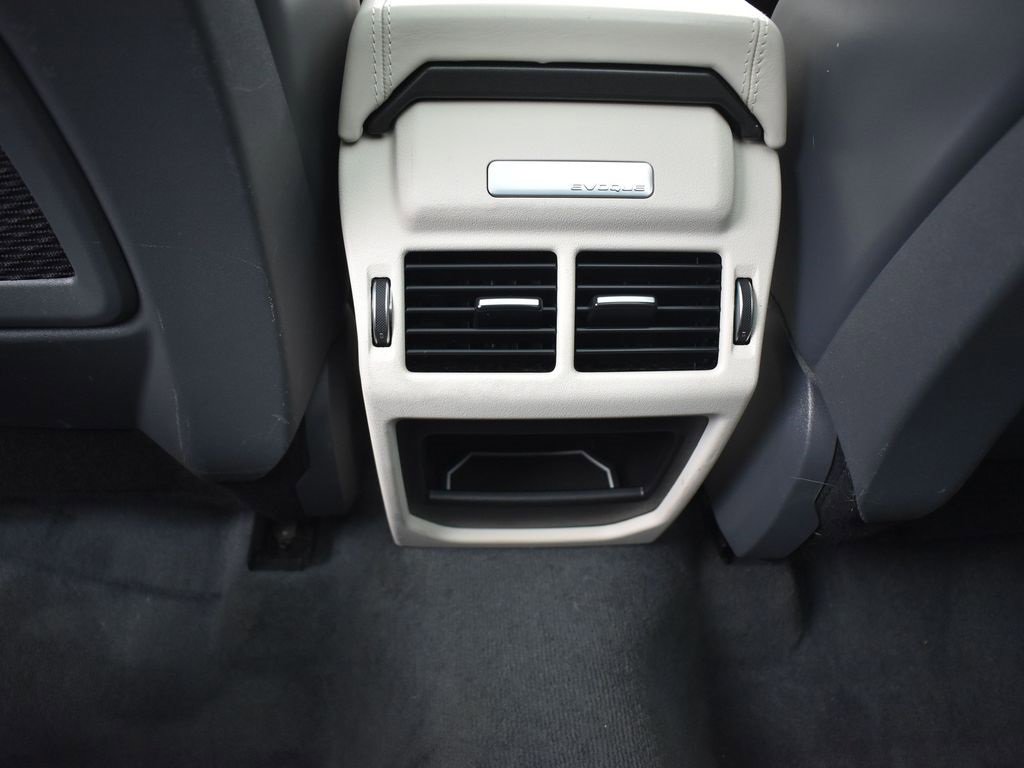 Used 2019 Land Rover Range Rover Evoque HSE Dynamic image 30