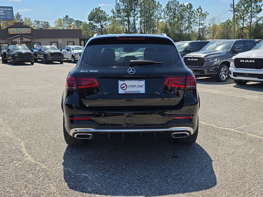 Used 2022 Mercedes-Benz GLC 300 image 6
