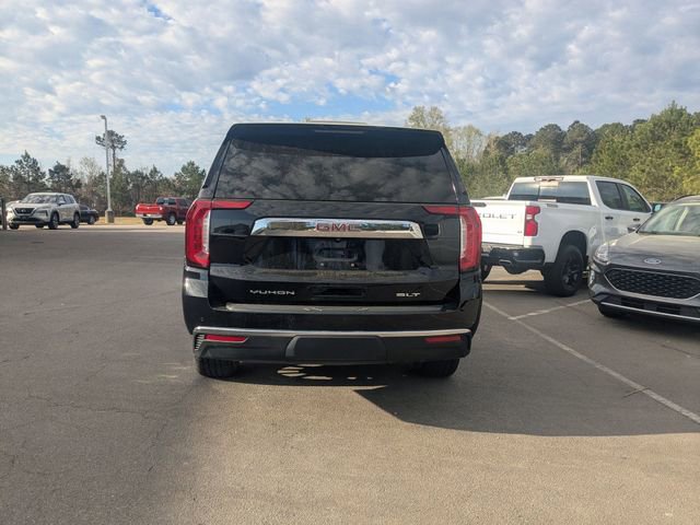 Used 2022 GMC Yukon XL SLT w/ SLT Premium Package image 3