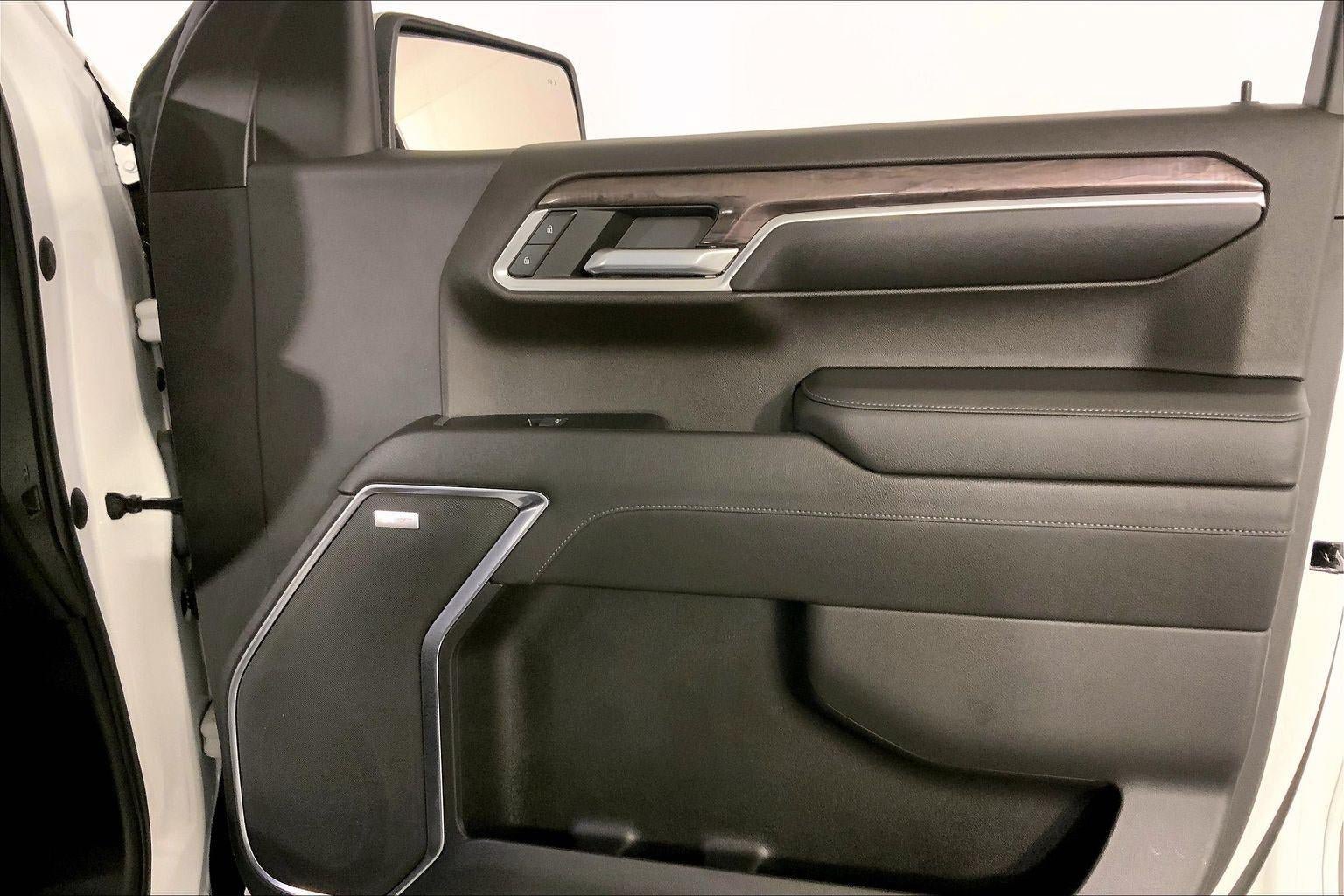 Used 2022 Chevrolet Silverado 1500 LTZ AWD/4WD image 25