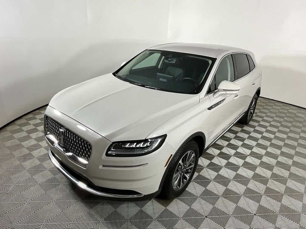 Used 2023 Lincoln Nautilus FWD image 9