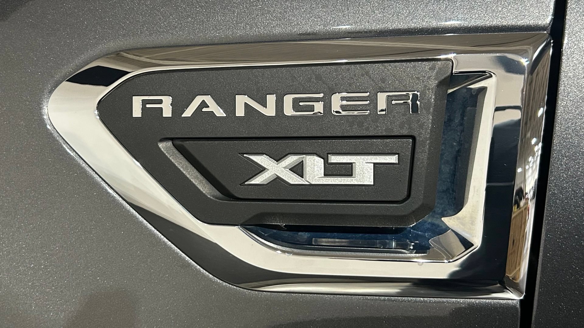 Used 2019 Ford Ranger XLT w/ Equipment Group 302A Luxury AWD/4WD image 12