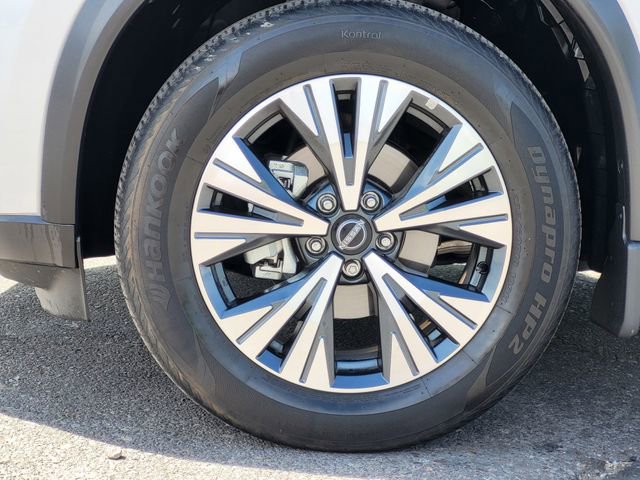 Certified 2023 Nissan Rogue SV image 7